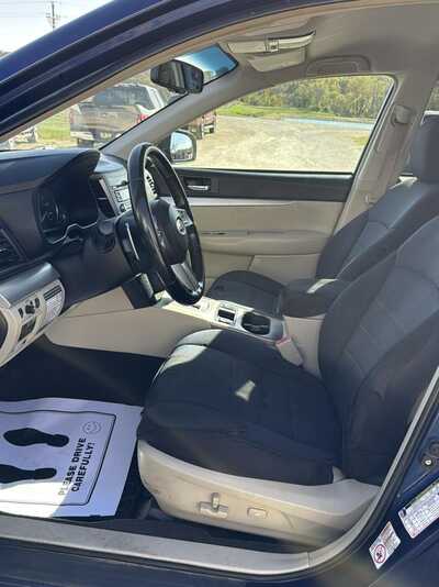 2011 Subaru Outback, $3900. Photo 6