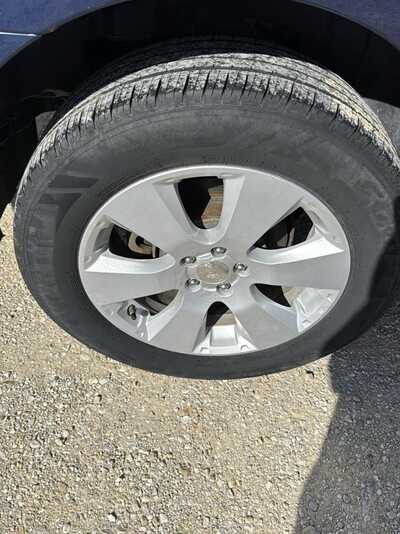 2011 Subaru Outback, $3900. Photo 9