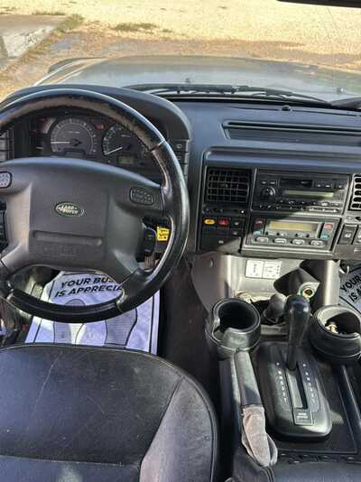 2004 Land Rover Discovery, $3900. Photo 4