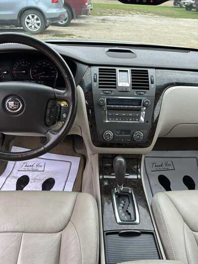 2009 Cadillac DTS, $6500. Photo 4