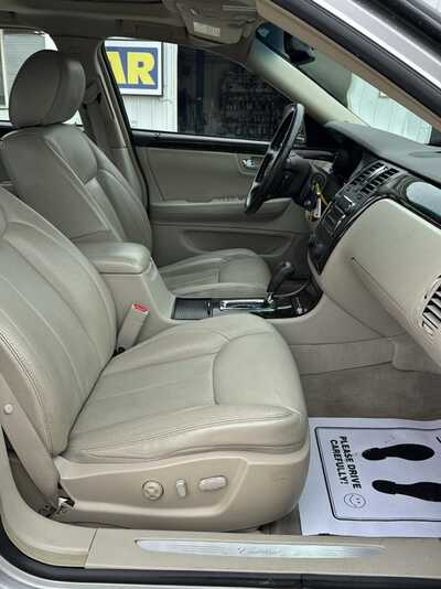 2009 Cadillac DTS, $6500. Photo 7