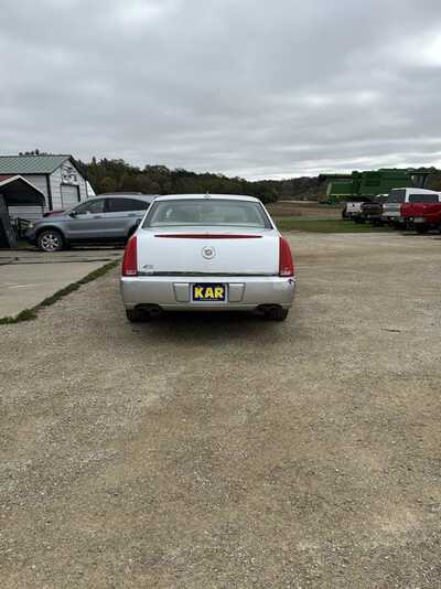 2009 Cadillac DTS, $6500. Photo 9
