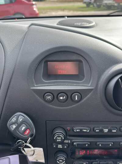 2005 Pontiac Grand Prix, $7900. Photo 4