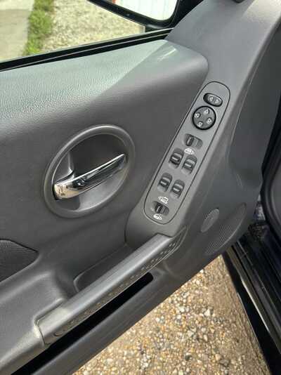 2005 Pontiac Grand Prix, $7900. Photo 6