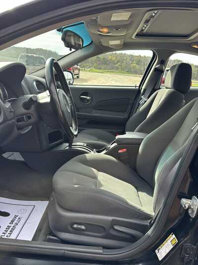 2005 Pontiac Grand Prix, $7900. Photo 7