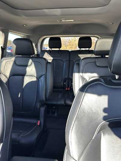 2021 Jeep Grand Cherokee L, $27900. Photo 6