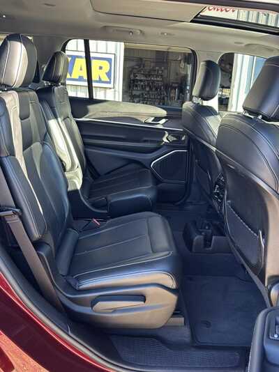 2021 Jeep Grand Cherokee L, $27900. Photo 9