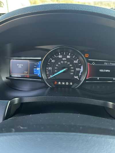 2016 Ford Explorer, $12900. Photo 3