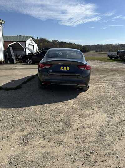 2015 Chrysler 200, $7500. Photo 10