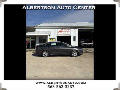 2015 Chrysler 200, $7500. Photo 1