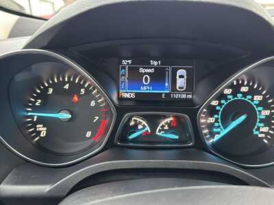 2015 Ford Escape, $7900. Photo 3