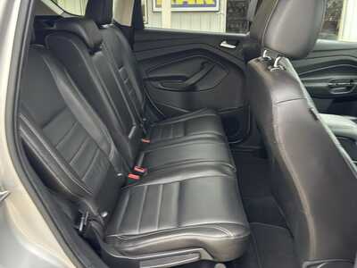 2015 Ford Escape, $7900. Photo 9