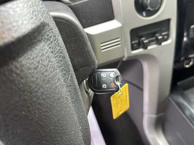 2011 Ford F150 Crew Cab, $7900. Photo 8