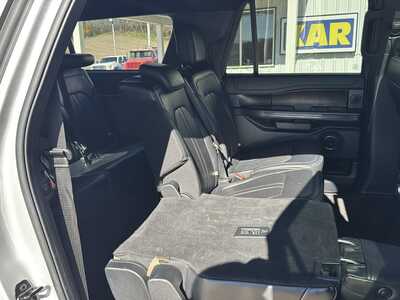 2018 Ford Expedition Max, $16900. Photo 9
