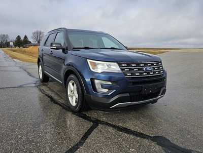 2017 Ford Explorer, $7500. Photo 1