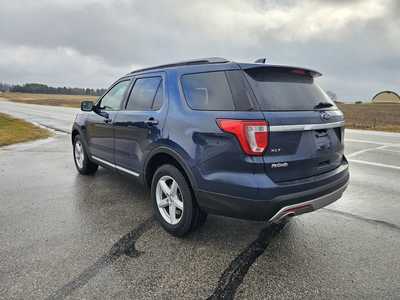 2017 Ford Explorer, $7500. Photo 4