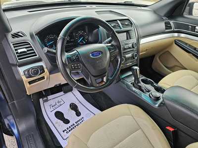 2017 Ford Explorer, $7500. Photo 8