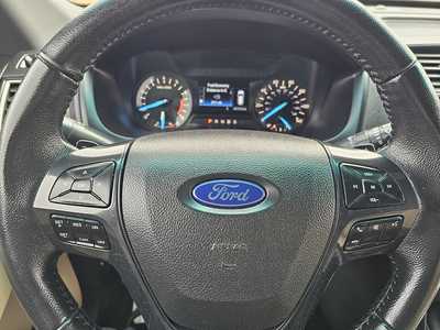 2017 Ford Explorer, $7500. Photo 11