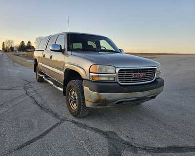 2001 GMC 2500 Crew Cab, $4500. Photo 1