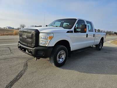 2013 Ford F350 Crew Cab, $11500. Photo 2