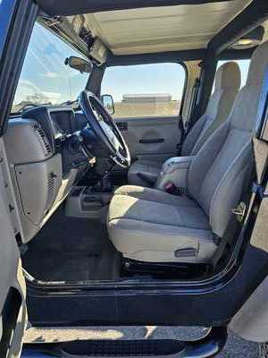 2005 Jeep Wrangler, $7900. Photo 7