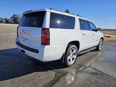 2016 Chevrolet Suburban, $11900. Photo 5