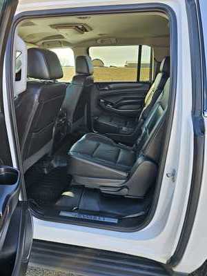 2016 Chevrolet Suburban, $11900. Photo 8