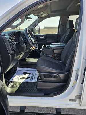 2021 Chevrolet 2500 Crew Cab, $19900. Photo 8