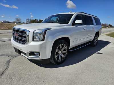 2016 GMC Yukon XL, $13900. Photo 2
