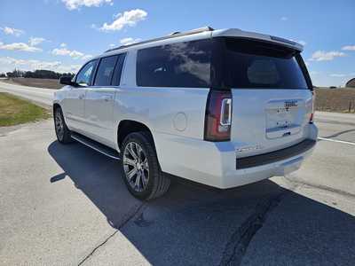 2016 GMC Yukon XL, $13900. Photo 4