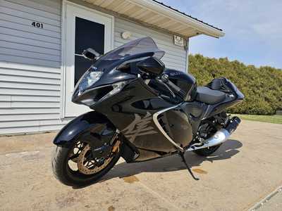 2023 Suzuki Motorcycle, $15800. Photo 2