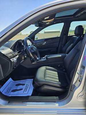 2010 Mercedes-Benz E-Class, $12500. Photo 6