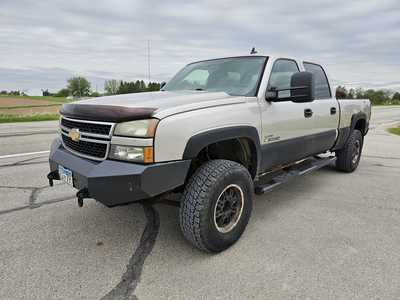 2007 Chevrolet 2500 Crew Cab, $4800. Photo 2