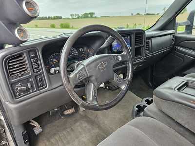 2007 Chevrolet 2500 Crew Cab, $4800. Photo 8