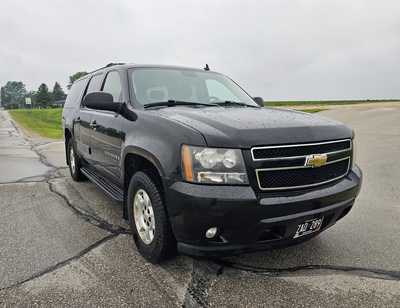 2009 Chevrolet Suburban, $2900. Photo 1