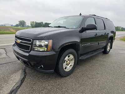 2009 Chevrolet Suburban, $2900. Photo 2