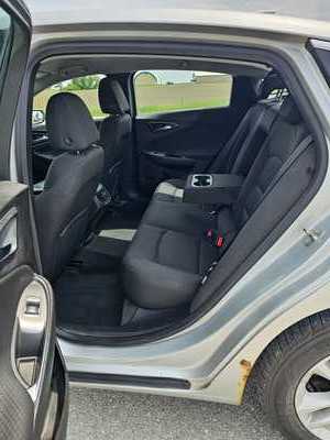 2016 Chevrolet Malibu, $5500. Photo 5