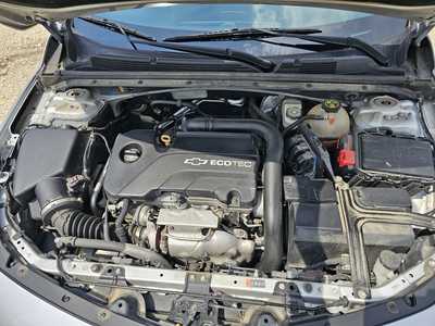 2016 Chevrolet Malibu, $5500. Photo 11
