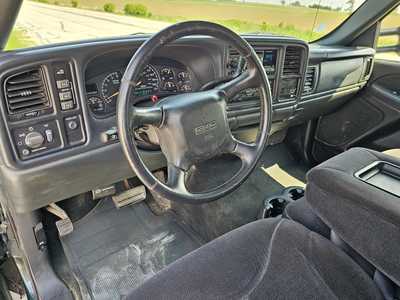 2002 GMC 2500 Ext Cab, $7500. Photo 7