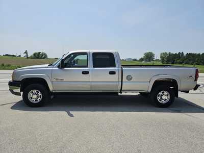2004 Chevrolet 2500 Crew Cab, $7500. Photo 3