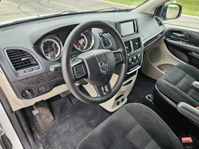 2019 Dodge Caravan, Grand, $7500. Photo 10