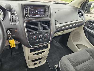 2019 Dodge Caravan, Grand, $7500. Photo 11