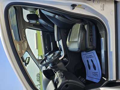 2013 Ford Edge, $4950. Photo 6