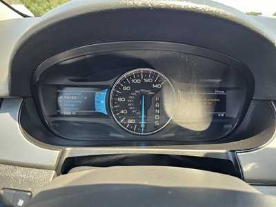 2013 Ford Edge, $4950. Photo 9
