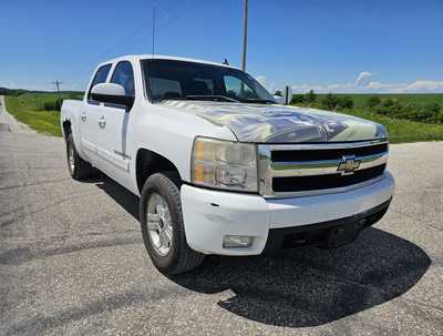 2008 Chevrolet 1500 Crew Cab, $2200. Photo 1