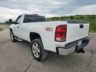 2011 GMC 2500 Reg Cab, $12500. Photo 4