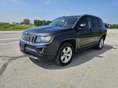2015 Jeep Compass, $6995. Photo 2