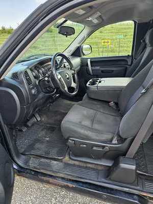 2010 Chevrolet 1500 Ext Cab, $6500. Photo 6