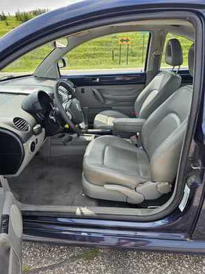 2000 Volkswagen Beetle, $3500. Photo 6