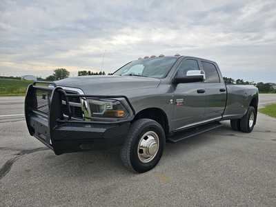 2012 RAM 3500 Crew Cab, $13900. Photo 2